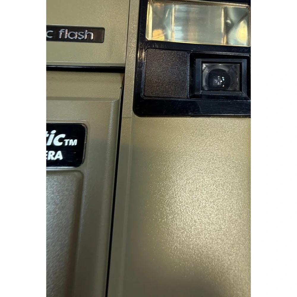 Kodak Koda Matic Instant Color Film Camera HS144-10 Tan Vintage Retro Flash